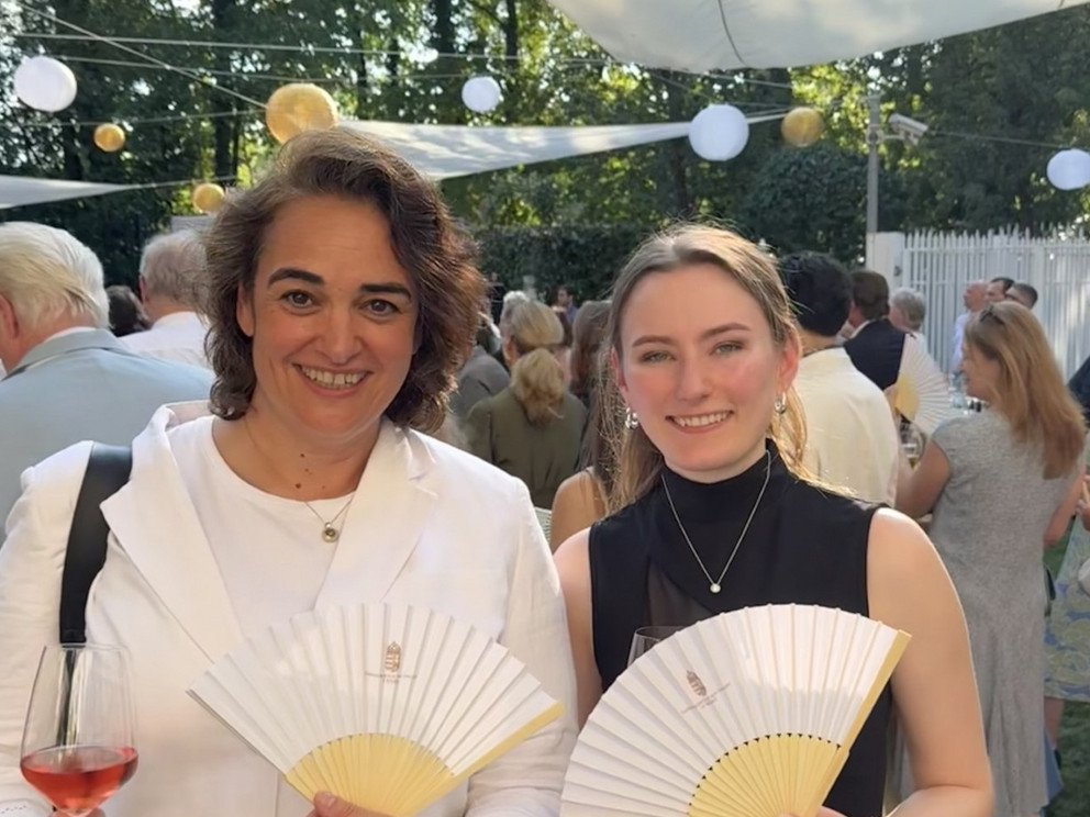 Prof. Dr. Fiedler and Ms. Sch&auml;fer
