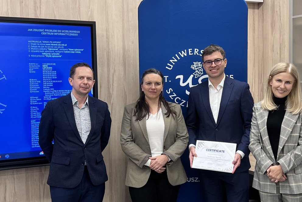 von links im Bild: Mateusz Czerwiński, PhD, Aleksandra Rudawska, PhD, Andreas Barth und Prof. Dr. Katarzyna Byrka-Kita