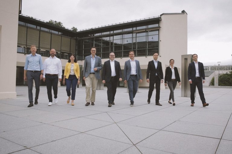 Dekoratives Bild der Kachel 'Digital Platform Ecosystems'