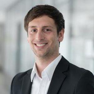 Dr. Daniel Schnurr