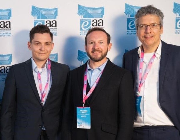 Patrick Katzlmayr (left), Prof. Dr. Johannes Lorenz (University of Oldenburg, center), Prof. Diller (right)