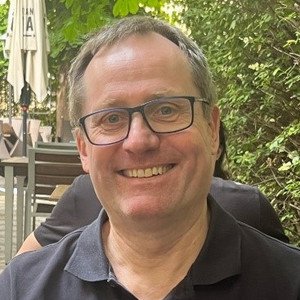 Portraitbild Dr. Strnadl