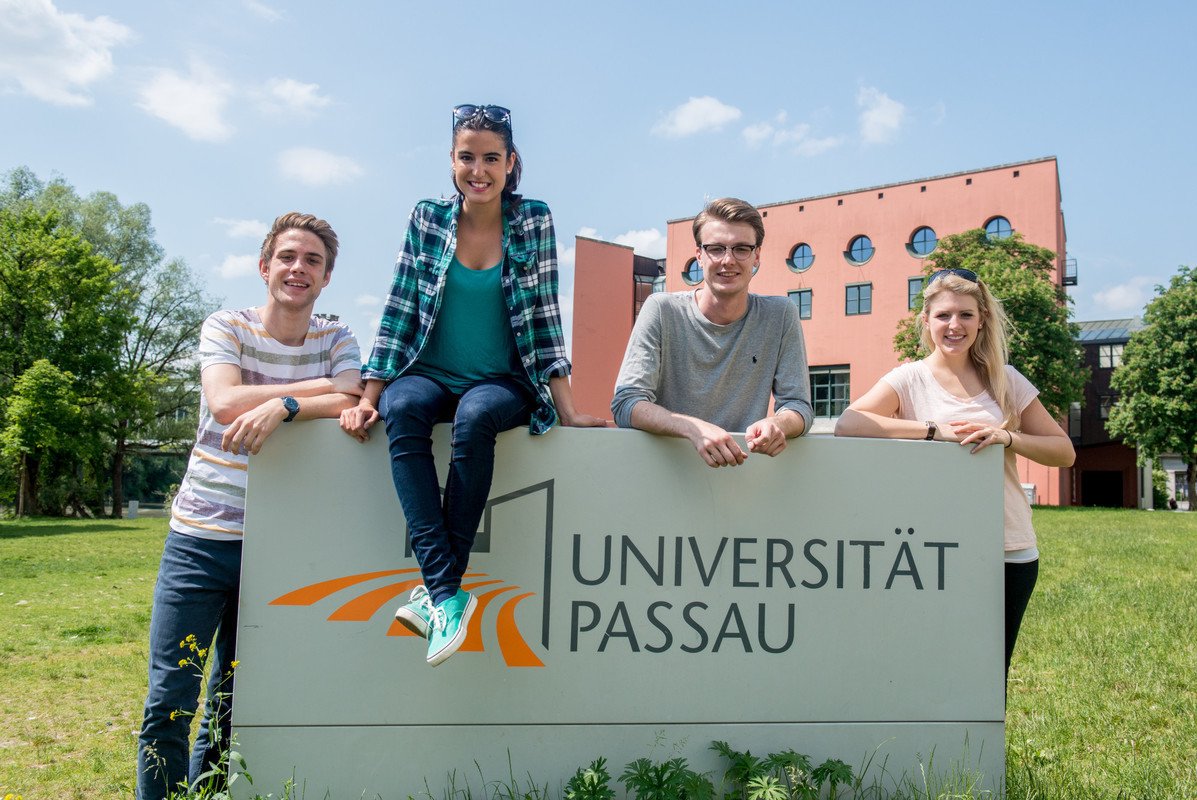 Students on campus of the University of Passau