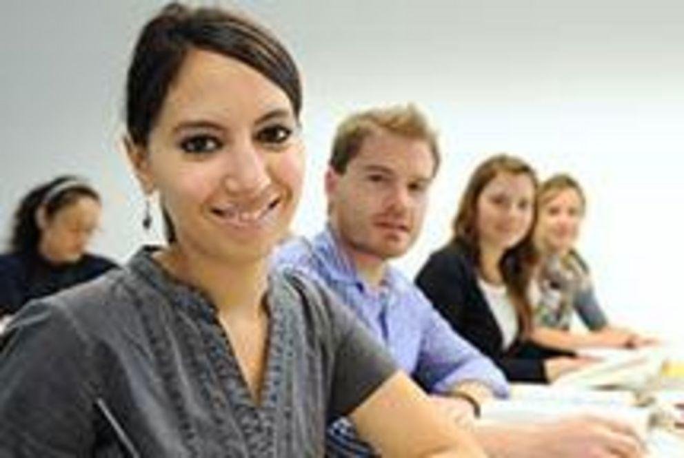 Informationen zum Bereich Studium am Lehrstuhl für Internationales Management Informationen zum Bereich Studium am Lehrstuhl für Internationales Management