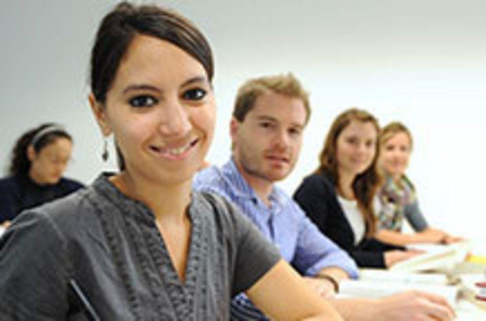 Informationen zum Bereich Studium am Lehrstuhl für Internationales Management Informationen zum Bereich Studium am Lehrstuhl für Internationales Management