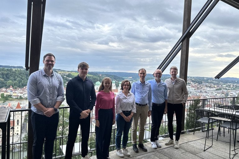 Gruppenbild über den Dächern von Passau