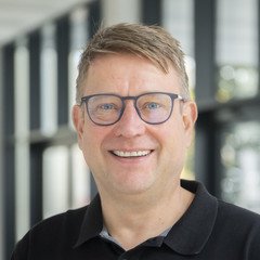 Dr. Oliver Farhauer 