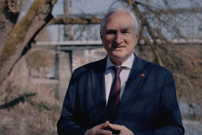 Professor Ulrich Bartosch