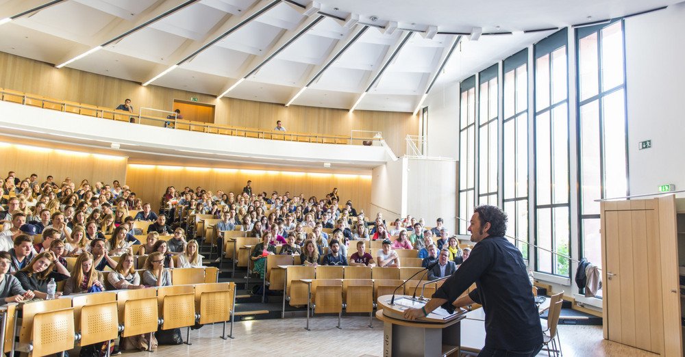 Vorlesung an der Universit&auml;t Passau
