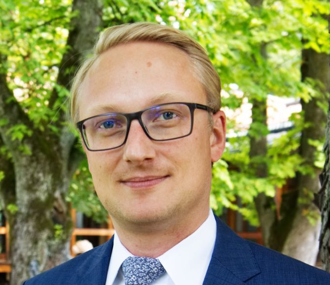 Prof. Dr. Dirk Totzek