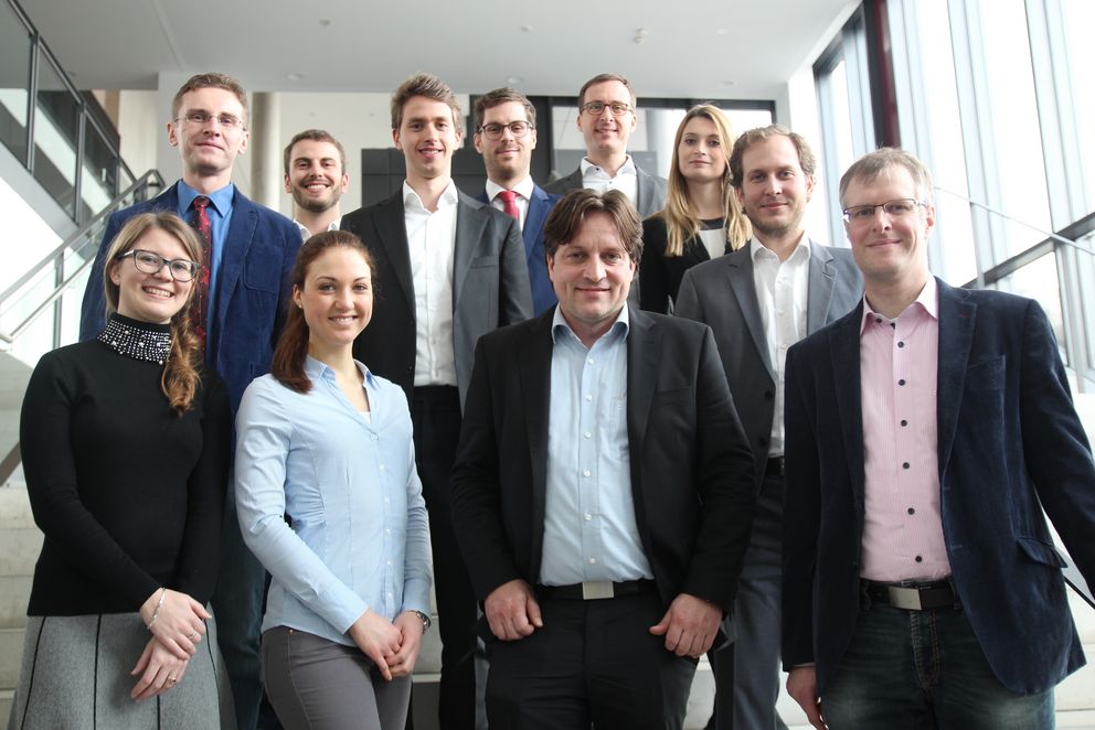 Academics from the universities of Passau and Paderborn collaborate in the Digivation project. Professor Jan H. Schumann (rear left) leads the Passau team. Photo: University of Paderborn